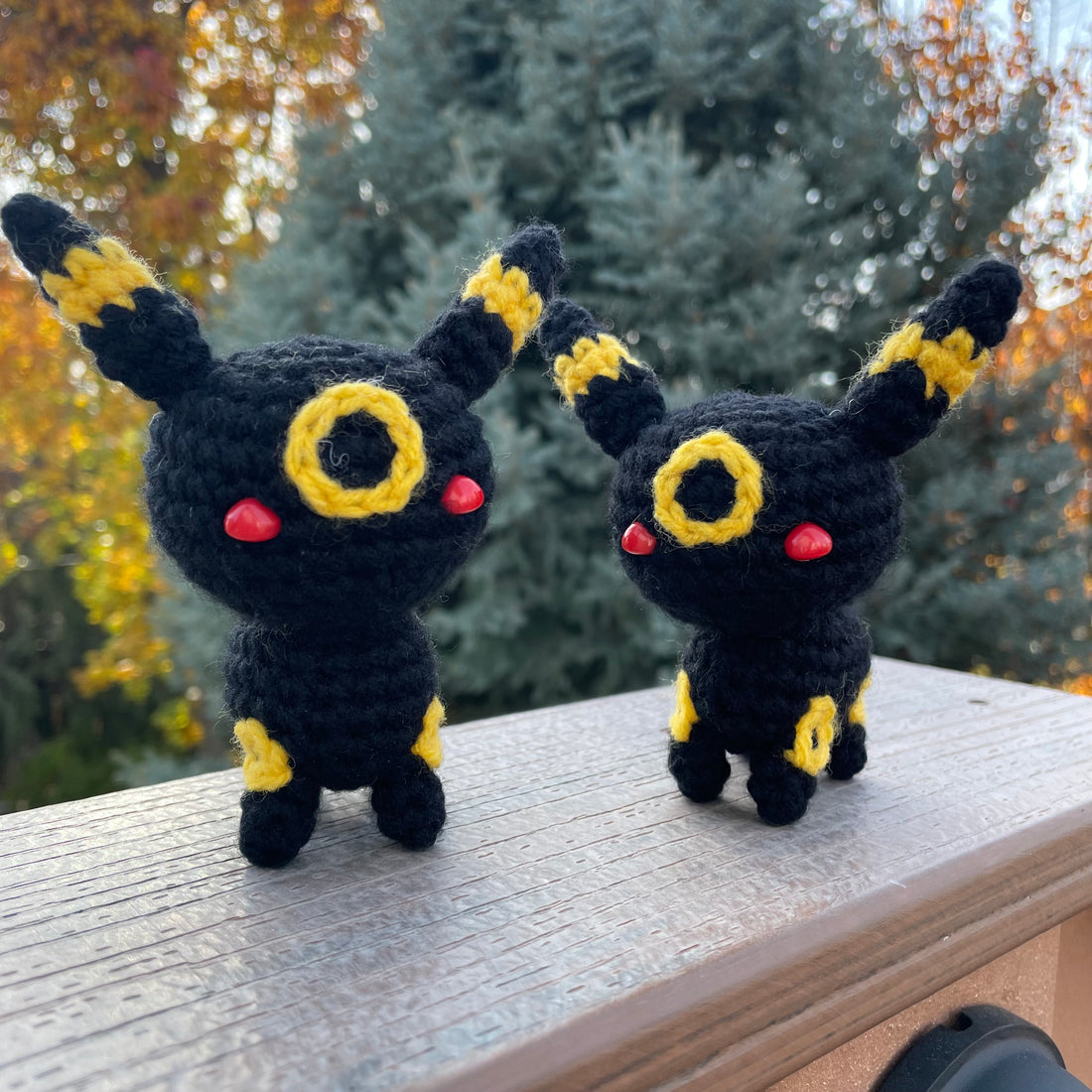 How to Crochet Umbreon with Chain Stitch Embroidery!