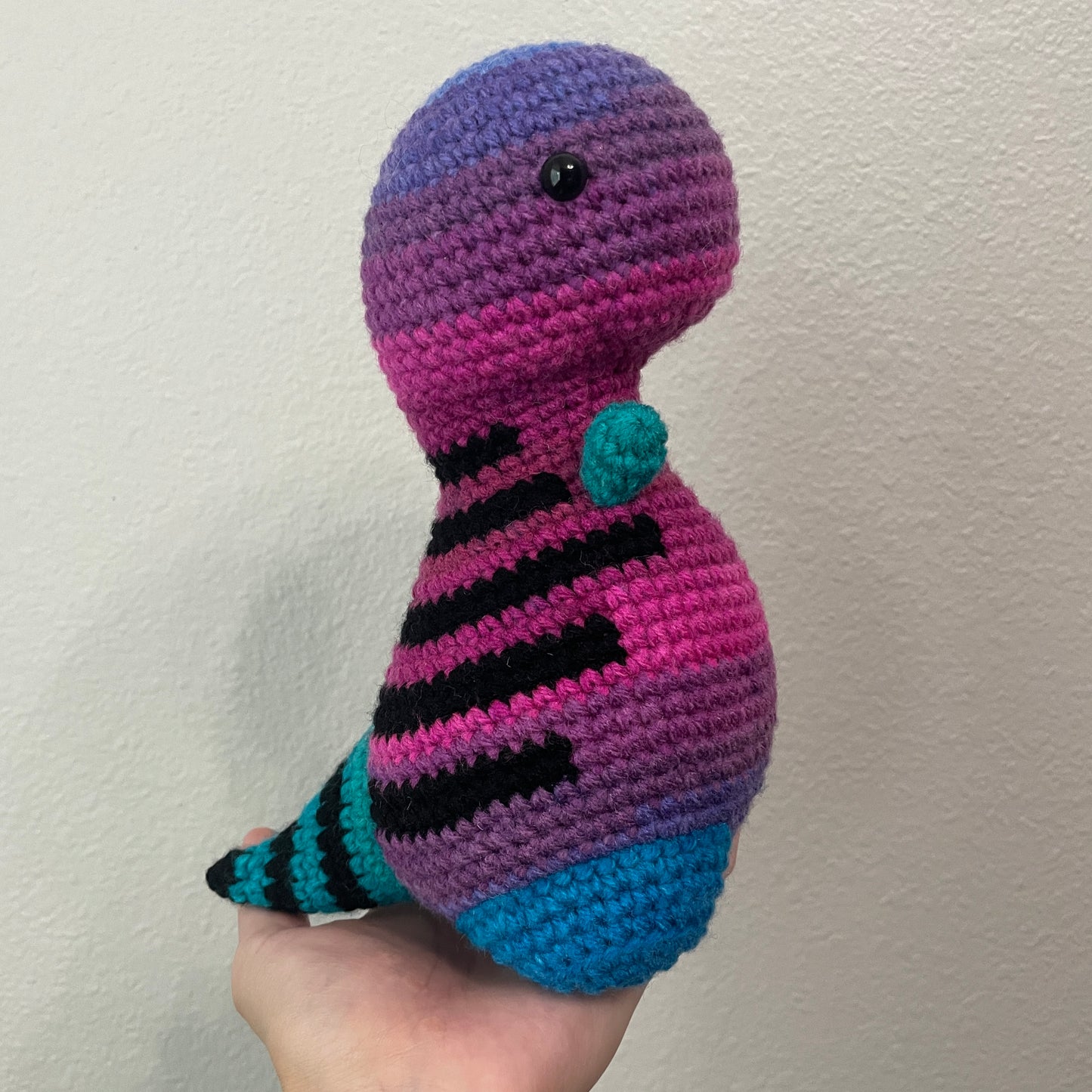 Gradient Dino (8.5 inch)