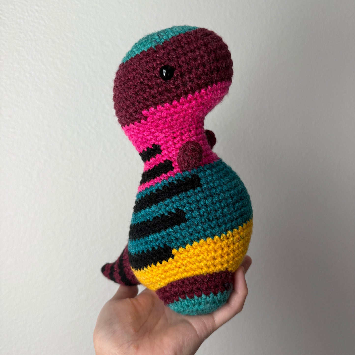 Gradient Dino (8.5 inch)