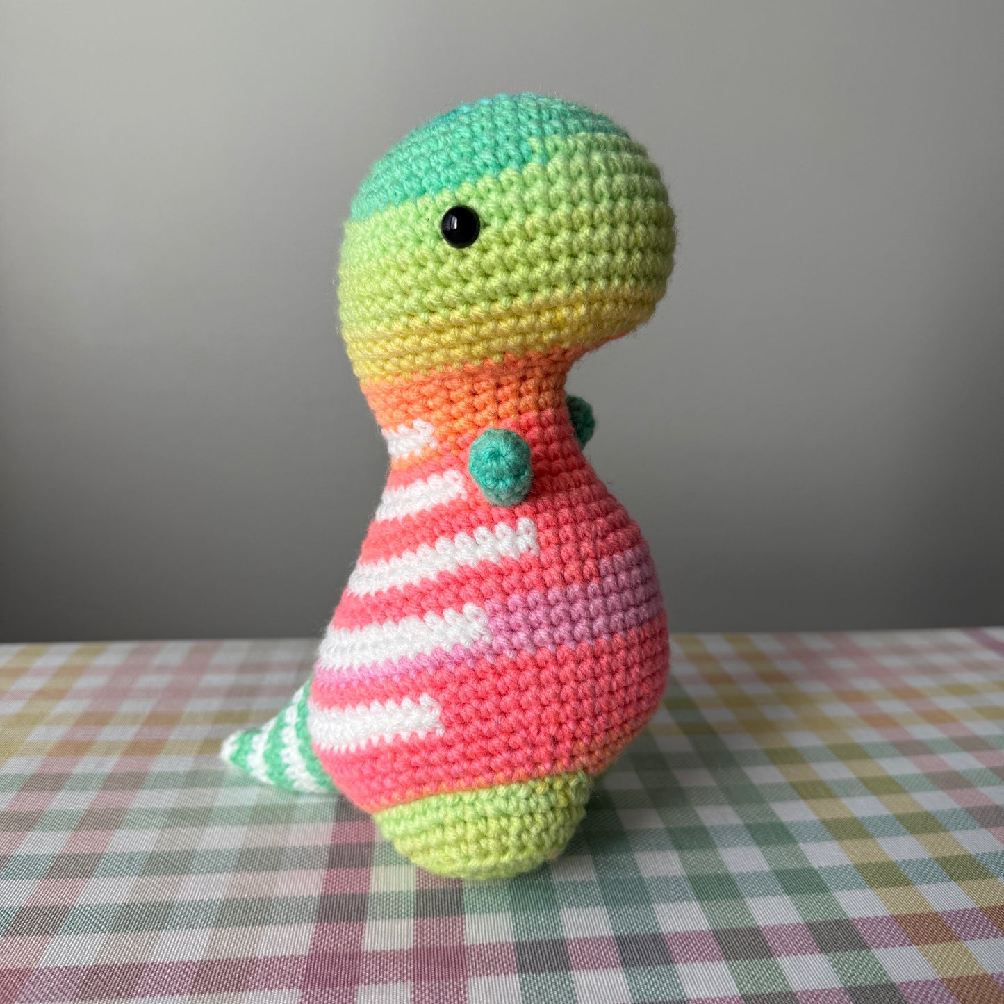 Gradient Dino (8.5 inch)