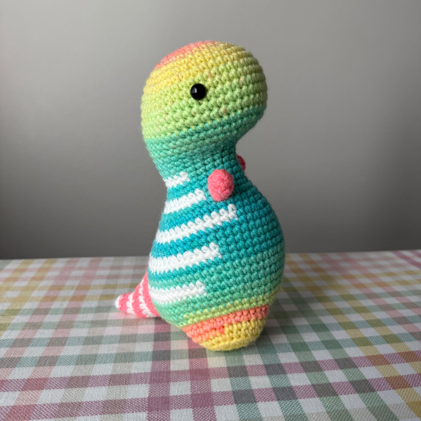 Gradient Dino (8.5 inch)