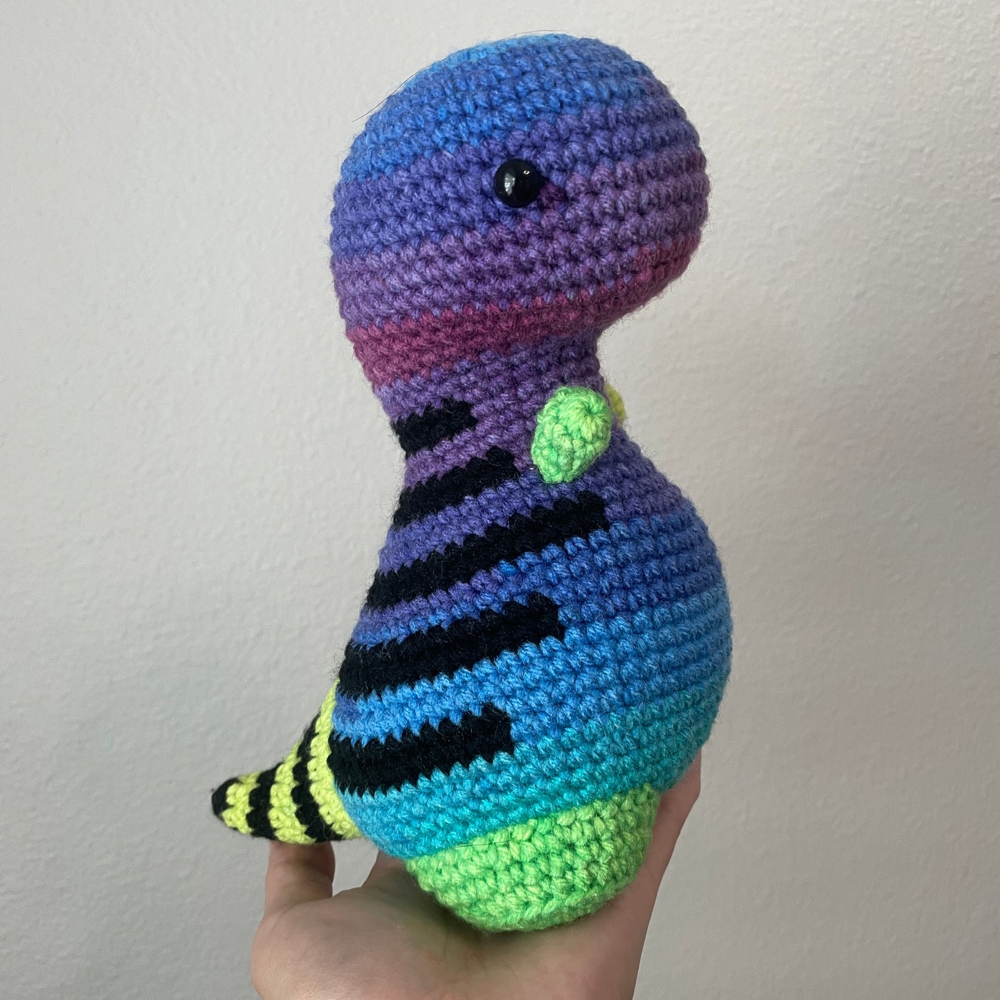 Gradient Dino (8.5 inch)